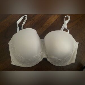 Victoria's Secret Cream Lace Bra